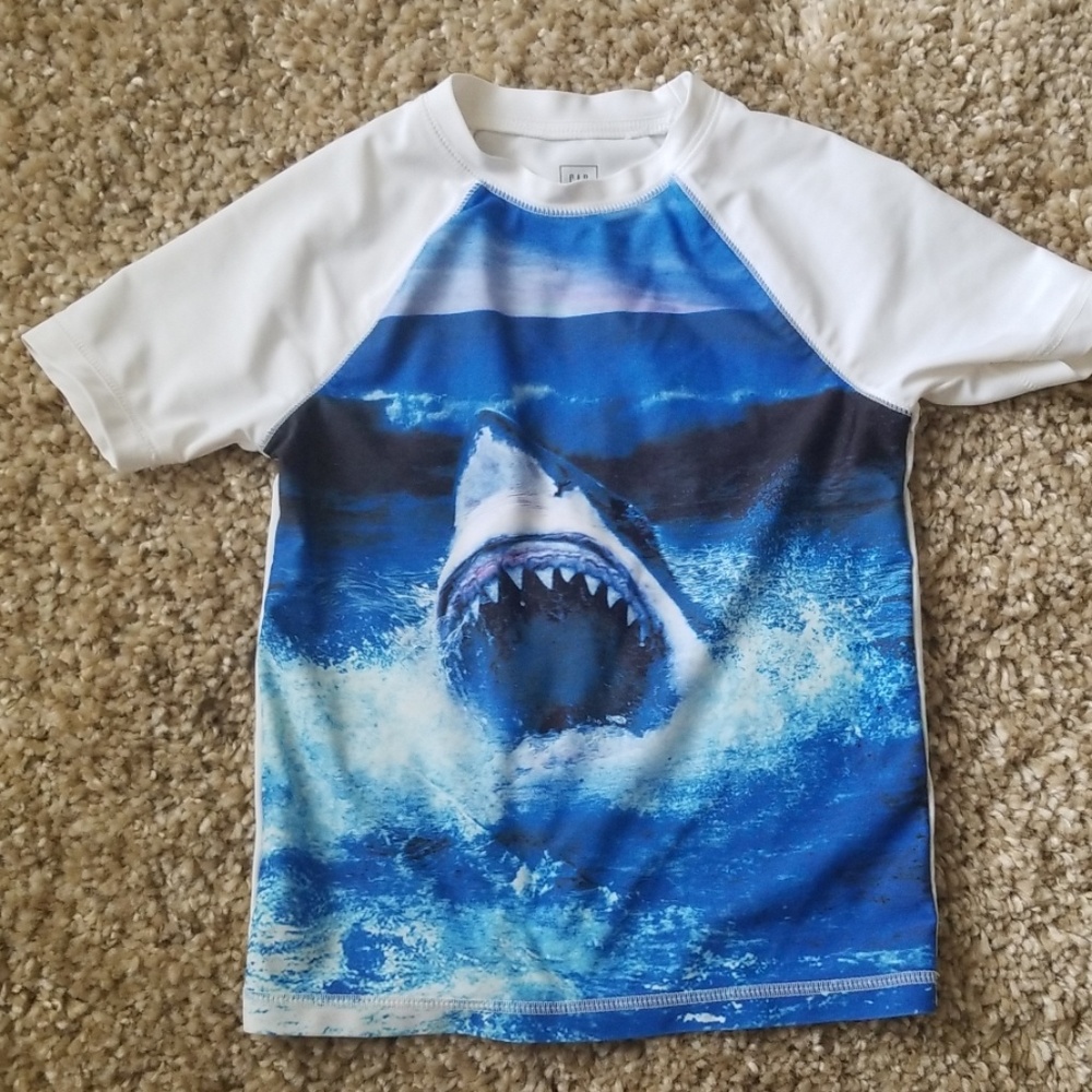 Gap rash guard
